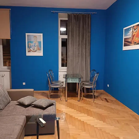 Ляльковий Театр Не Мансарда Lviv Exterior photo