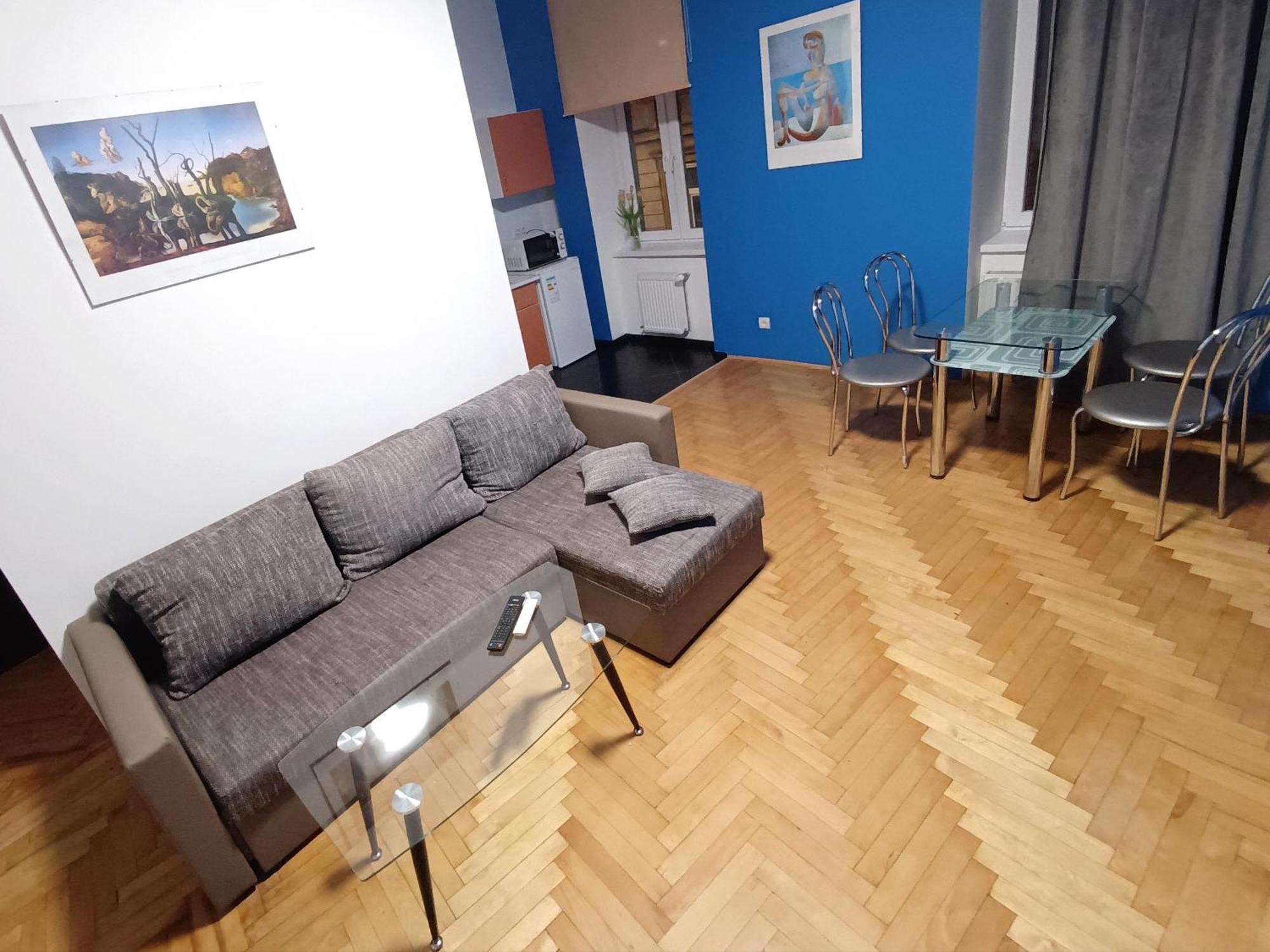 Ляльковий Театр Не Мансарда Apartment