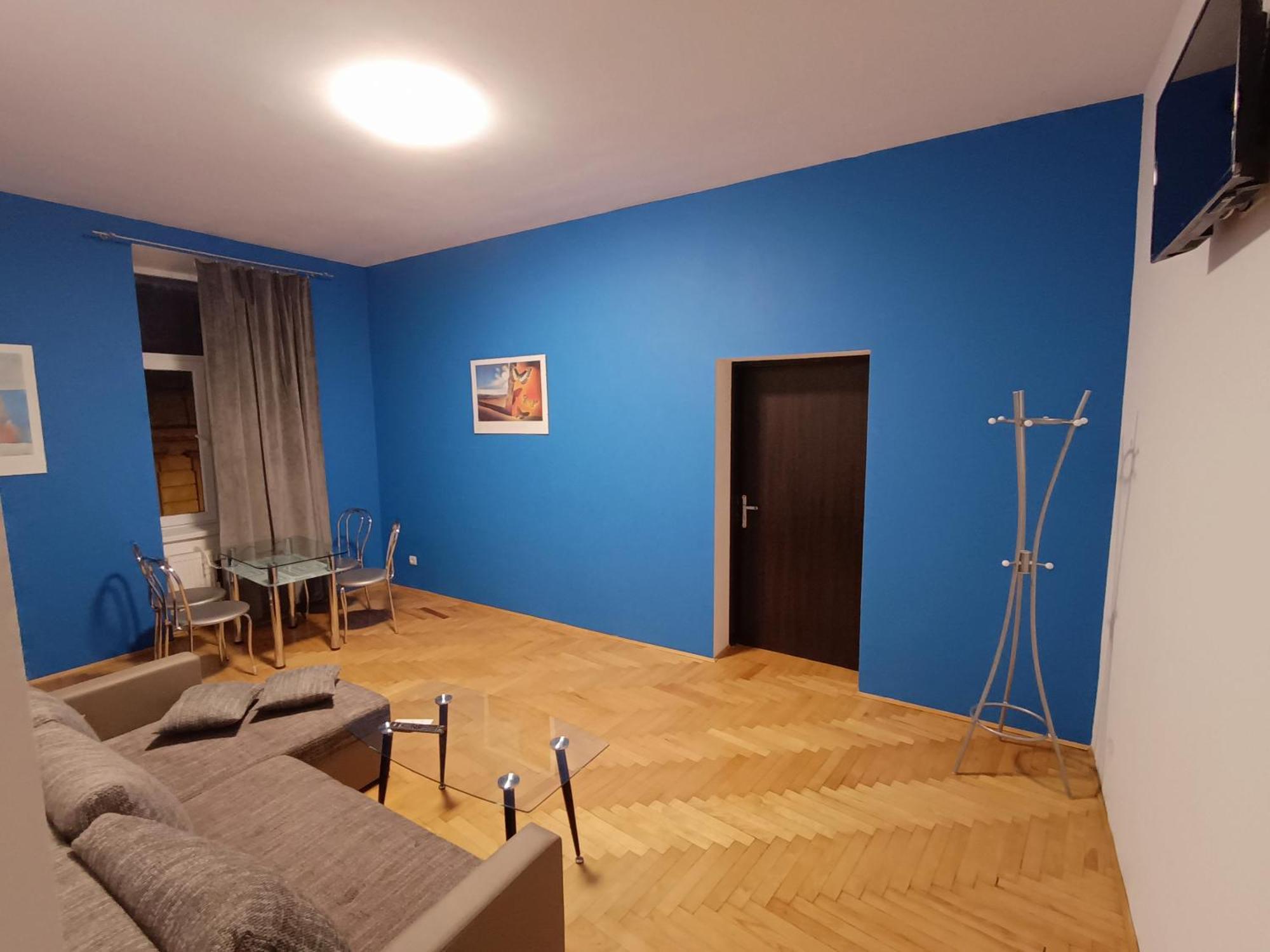 Apartment Ляльковий Театр Не Мансарда